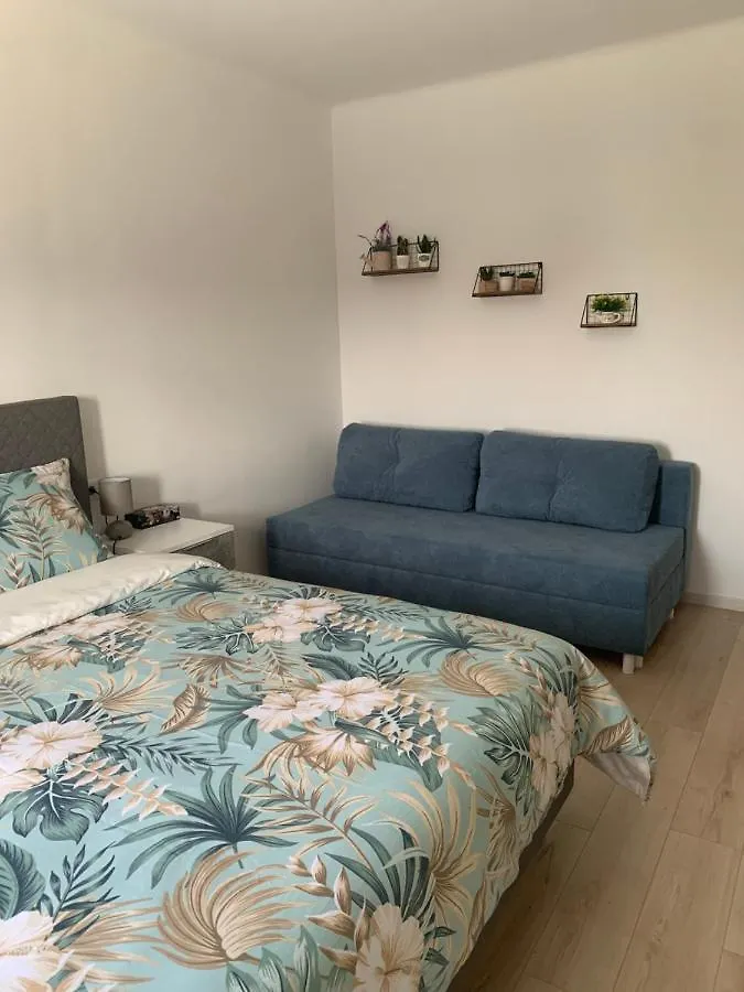 Blue Moon Split Apartment